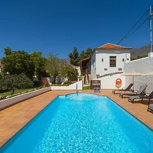 https://casa-rural-la-montaeta.in-canary-islands.com