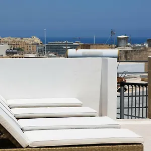 https://maltese-town-house-sliema.hotelssaintjulians.com
