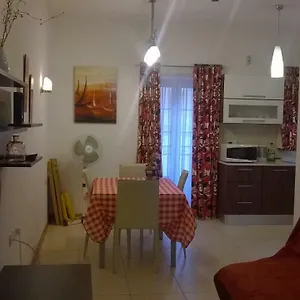 https://sliema-central-apartment-sliema.hotelssaintjulians.com