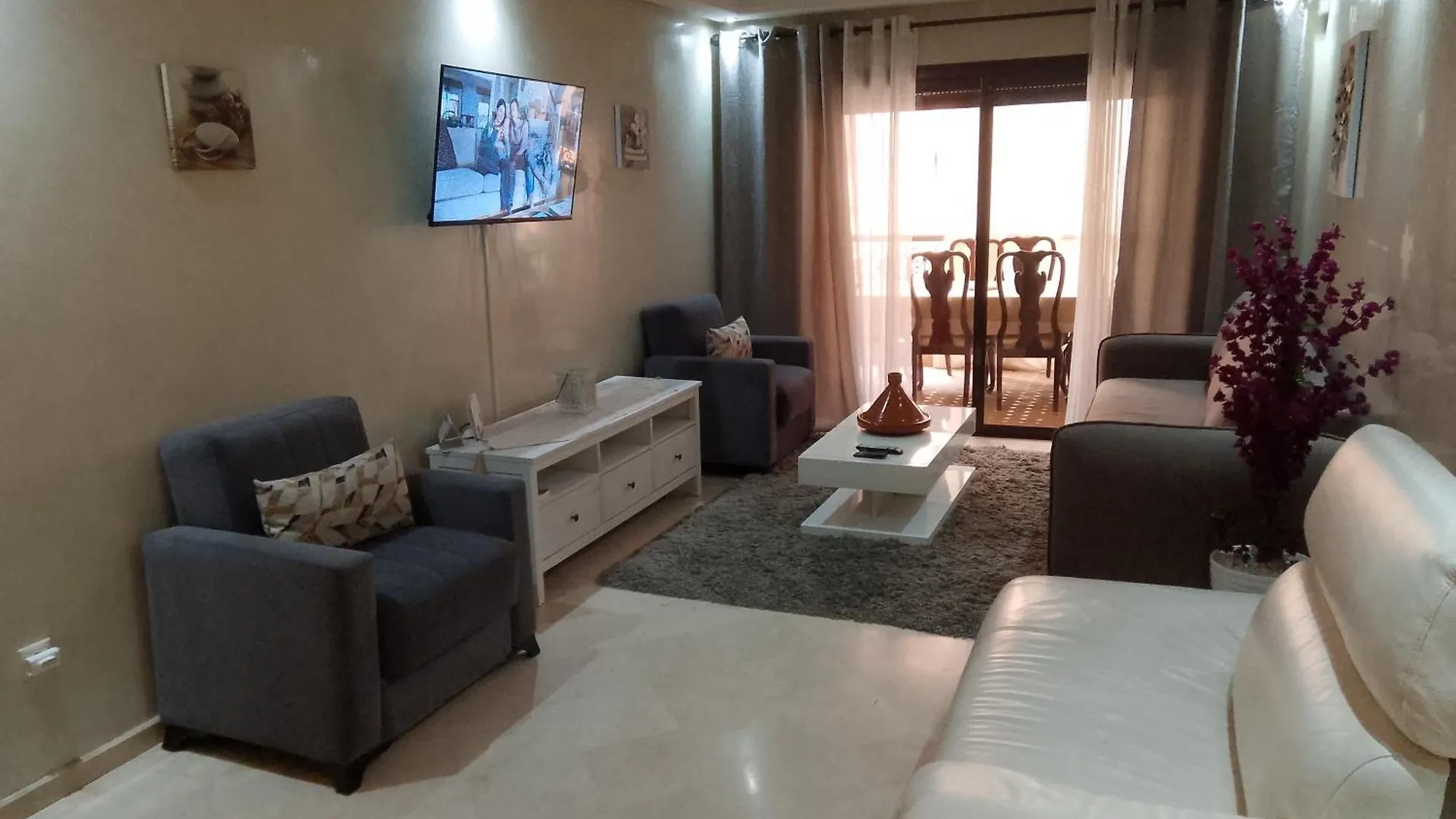 Apartament Appartement Tout Confort Avec Possibilite Transport Aeroport Marrakesz Maroko